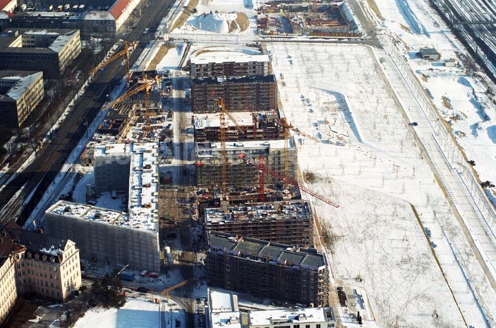 Luftaufnahme München / Bayern - Bau der Wohnanlagen in der Ackermannstraße (Ackermannbogen) in München Schwabingen am Olympiapark