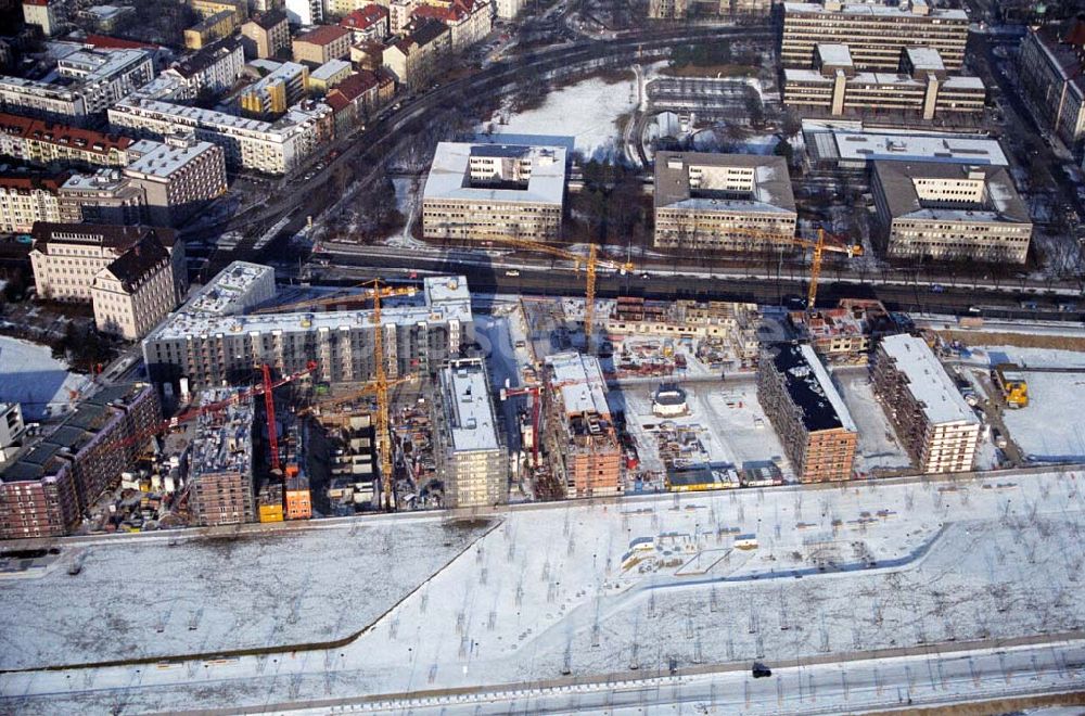 Luftbild München / Bayern - Bau der Wohnanlagen in der Ackermannstraße (Ackermannbogen) in München Schwabingen am Olympiapark