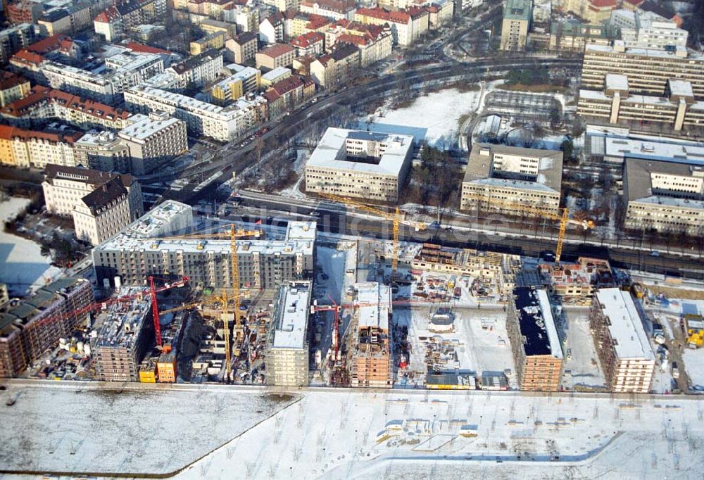 Luftbild München / Bayern - Bau der Wohnanlagen in der Ackermannstraße (Ackermannbogen) in München Schwabingen am Olympiapark