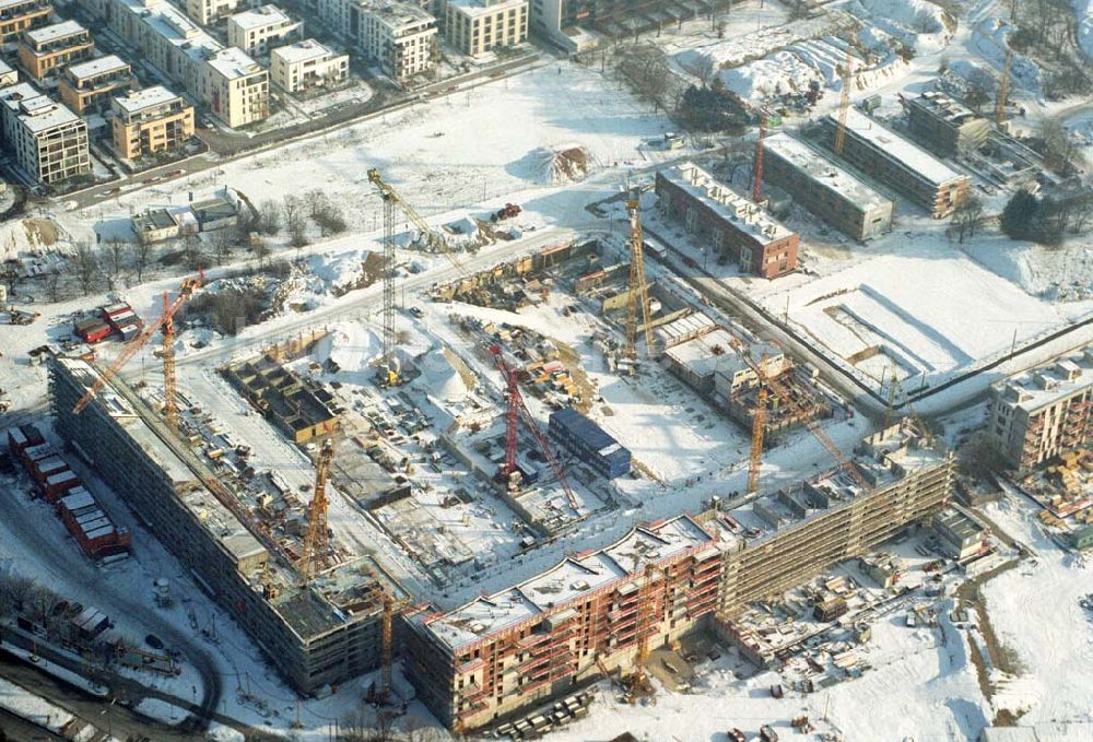 München / Bayern von oben - Bau der Wohnanlagen in der Ackermannstraße (Ackermannbogen) in München Schwabingen am Olympiapark