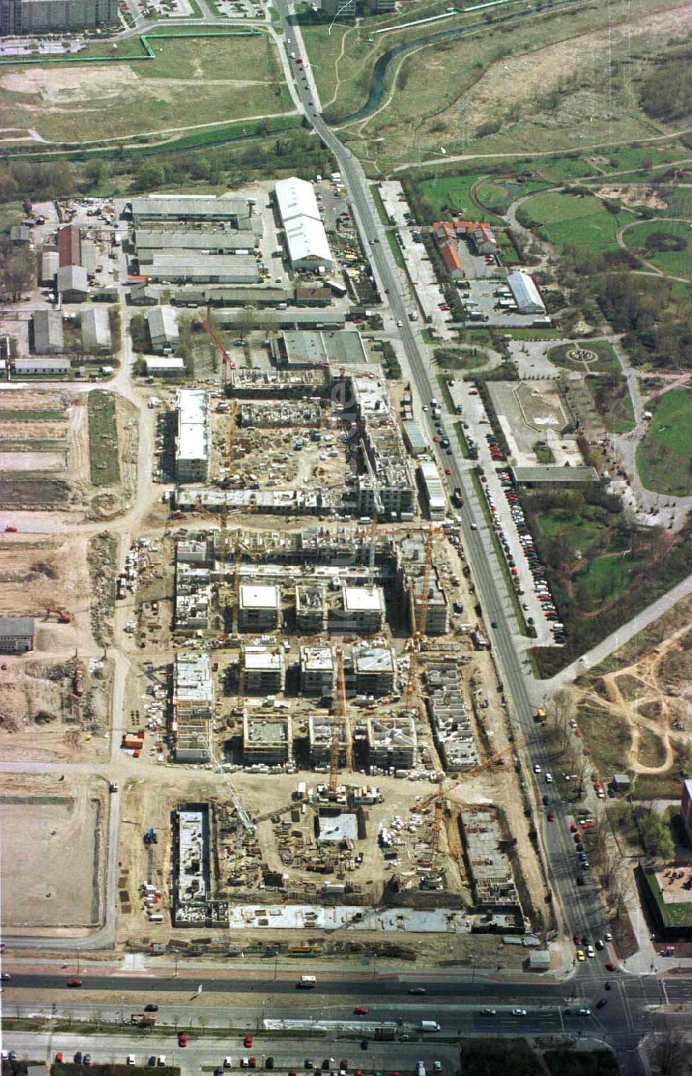 Berlin - Marzahn von oben - Bau des Wohngebietes Landsberger Tor