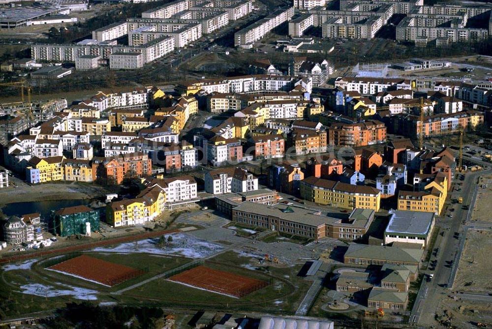 Potsdam - Drewitz / Kirchsteigfeld aus der Vogelperspektive: Bau des Wohngebiets Kirchsteigfeld.