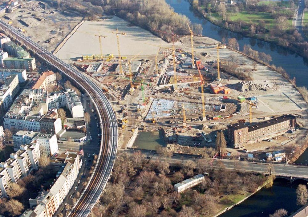 Luftaufnahme Berlin-Tiergarten - Bau von Wohnungen für Bundesbedienstete am Spreeufer in Berlin-Tiergarten