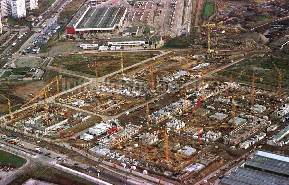 Luftaufnahme Berlin - Bau des Wohnviertels Landsberger Tor an der Landsberger Allee