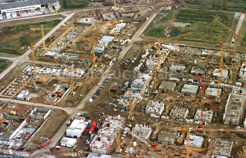 Berlin aus der Vogelperspektive: Bau des Wohnviertels Landsberger Tor an der Landsberger Allee