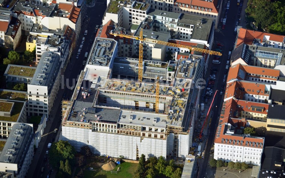 Berlin von oben - Bauarbeiten der alten Mensa Nord zwischen Schumannstraße und Reinhardtstraße in Berlin