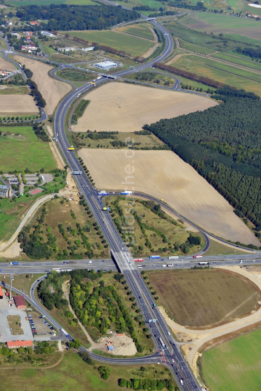 Rangsdorf aus der Vogelperspektive: Bauarbeiten an der Autobahnanschlussstelle Rangsdorf im Bundesland Brandenburg