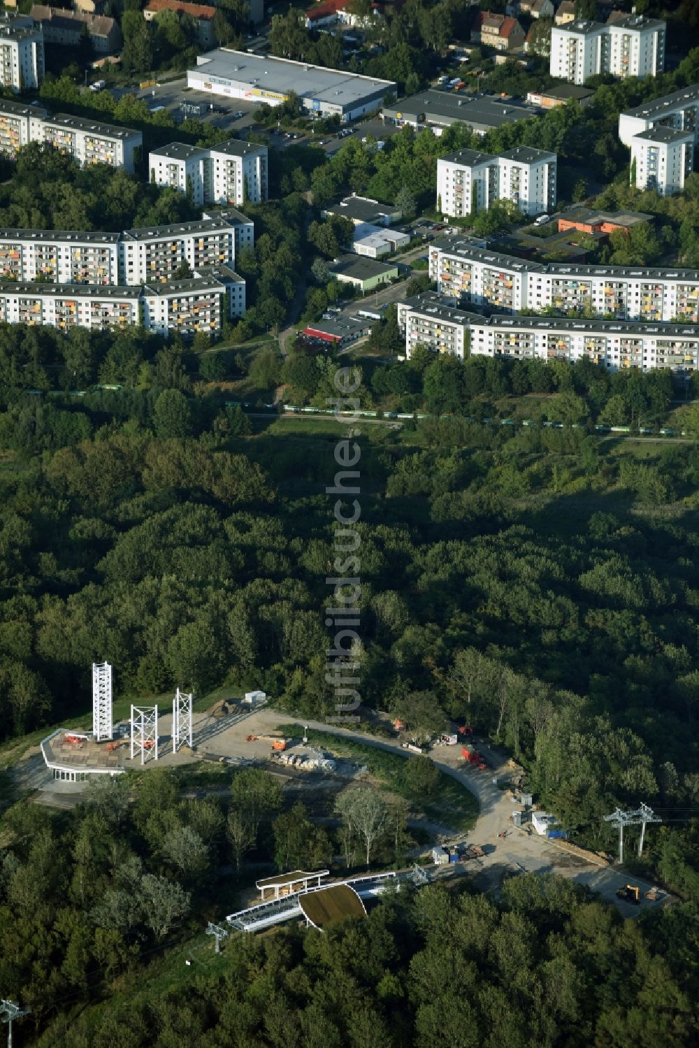 Berlin aus der Vogelperspektive: Bauarbeiten an der Besucherplattform Wolkenhain am Geländes der IGA 2017 im Bezirk Marzahn-Hellersdorf in Berlin