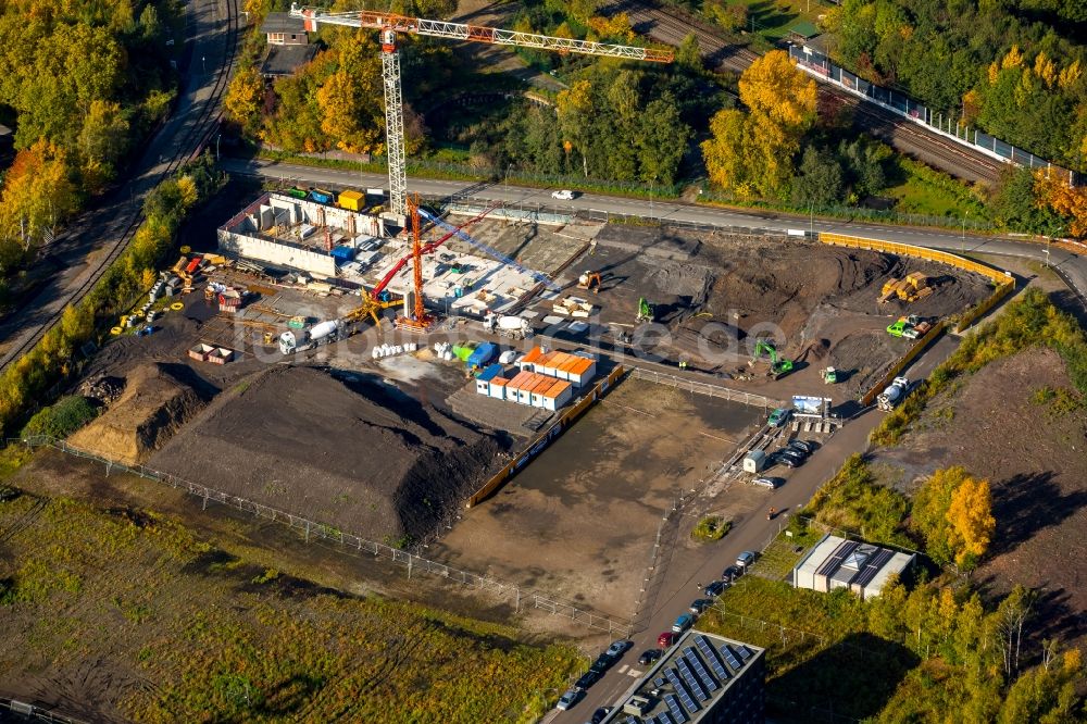 Luftaufnahme Essen - Bauarbeiten auf dem Gelände der herbstlichen Kokerei Zollverein in Essen im Ruhrgebiet im Bundesland Nordrhein-Westfalen