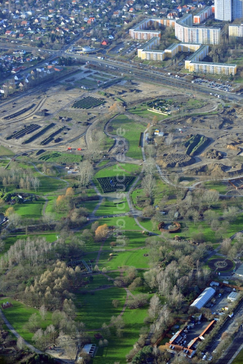 Luftaufnahme Berlin Marzahn - Bauarbeiten auf dem Gelände der IGA 2017