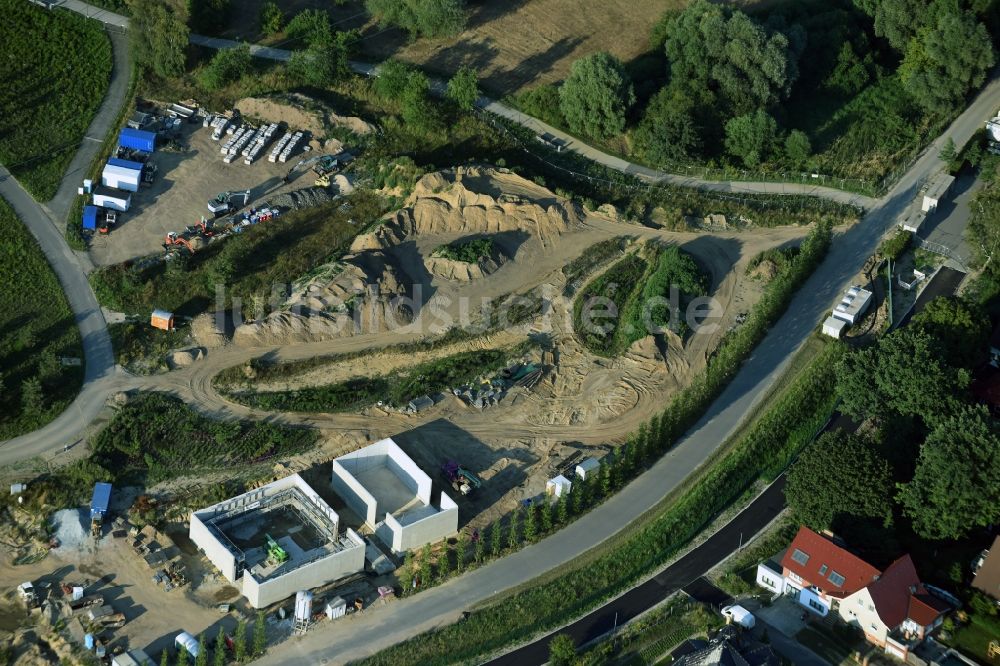 Berlin von oben - Bauarbeiten am Gelände der Internationalen Gartenausstellung IGA 2017 im Bezirk Marzahn-Hellersdorf in Berlin