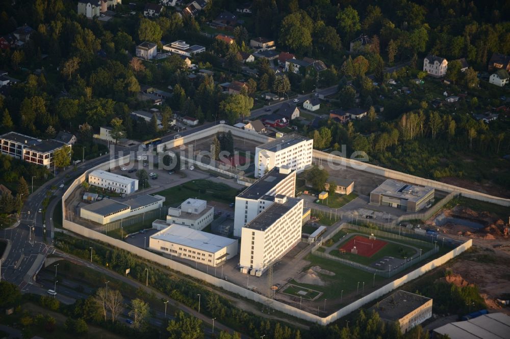 Chemnitz von oben - Bauarbeiten auf dem Gelände der Justizvollzugsanstalt JVA in Chemnitz im Bundesland Sachsen