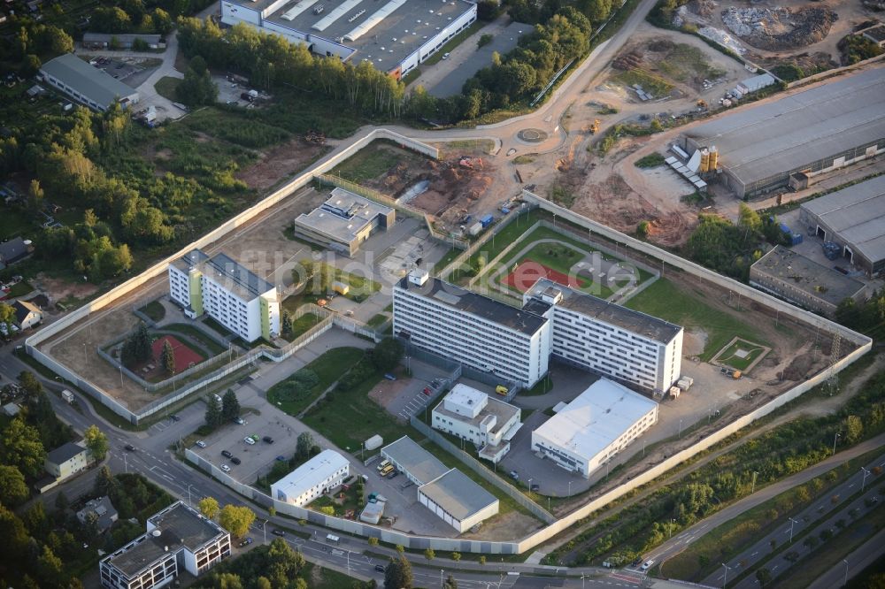 Chemnitz aus der Vogelperspektive: Bauarbeiten auf dem Gelände der Justizvollzugsanstalt JVA in Chemnitz im Bundesland Sachsen