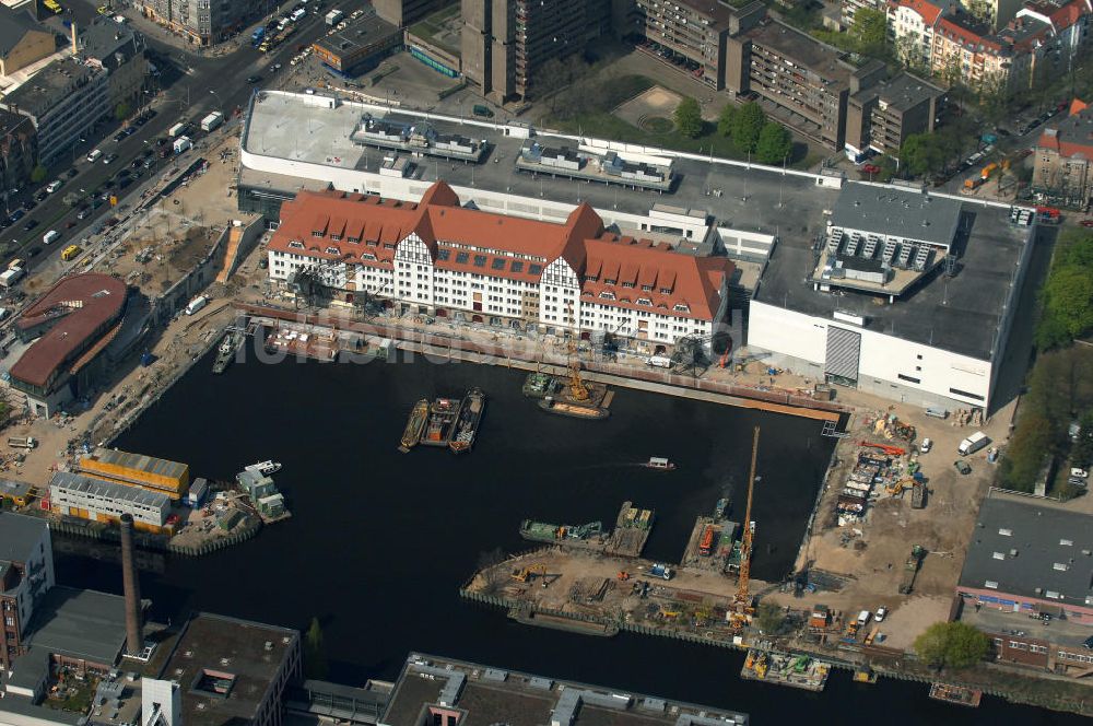 Luftbild Berlin - Bauarbeiten am Hafen Tempelhof im Berliner Bezirk Tempelhof-Schöneberg