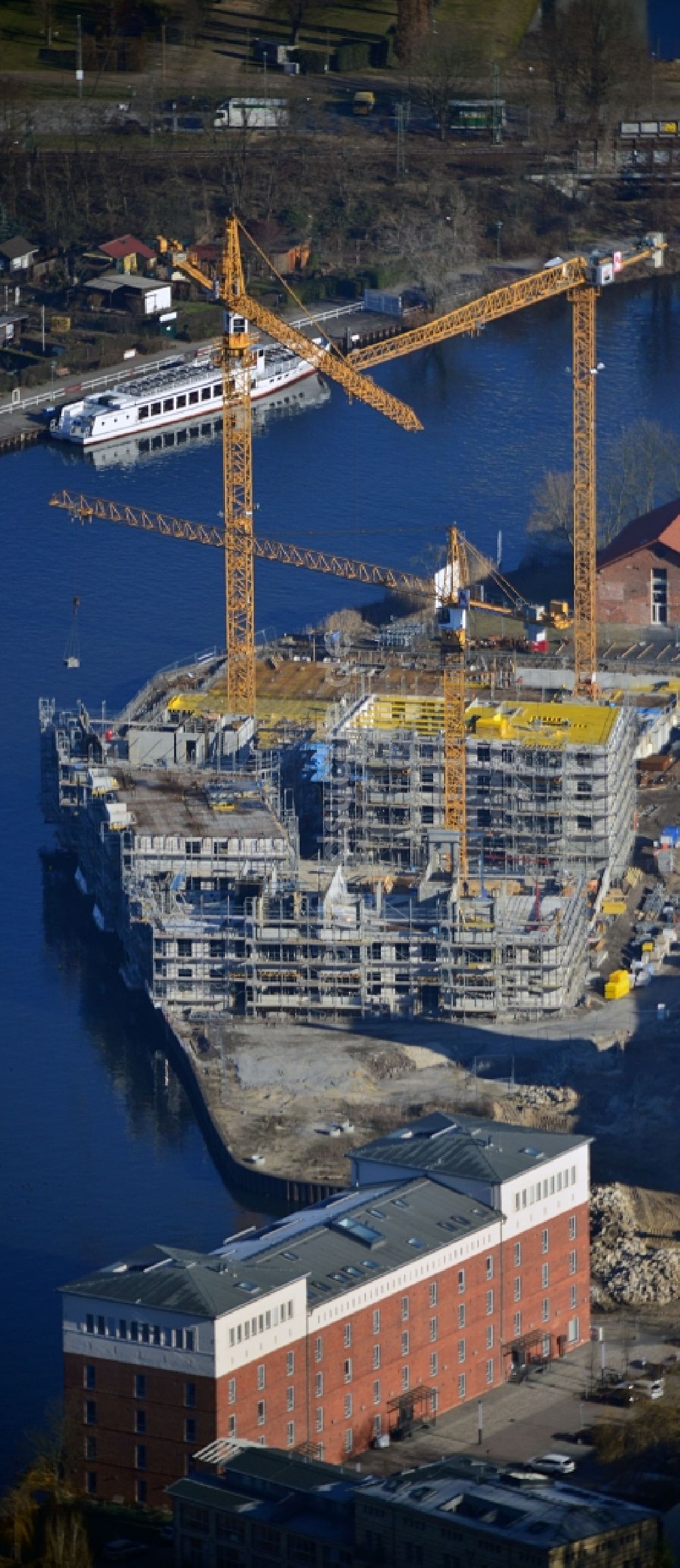 Potsdam von oben - Bauarbeiten in der historischen Speicherstadt von Potsdam