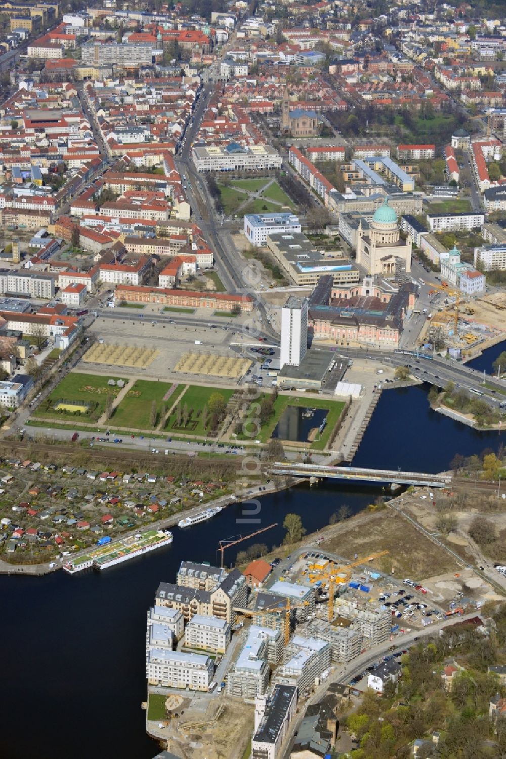 Potsdam aus der Vogelperspektive: Bauarbeiten in der historischen Speicherstadt von Potsdam, der Landeshauptstadt von Brandenburg