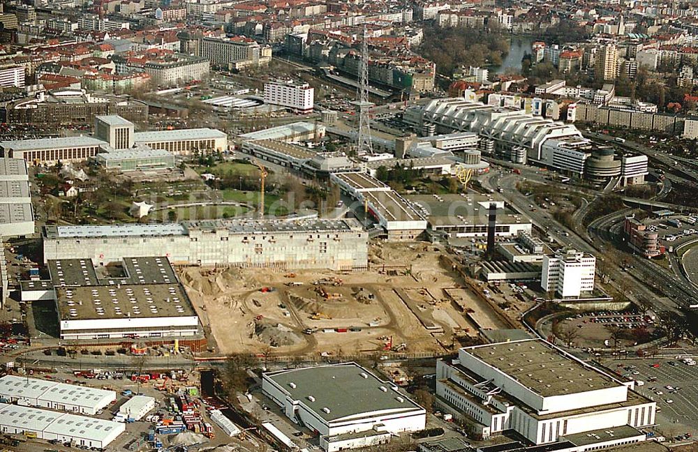 Luftaufnahme Berlin / Charlottenburg - 13.02.1995 Bauarbeiten Messegelände am Funkturm und ICC