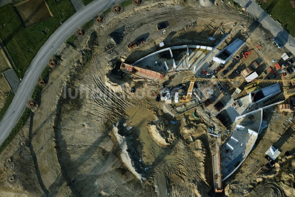 Berlin aus der Vogelperspektive: Bauarbeiten zu einer neuen Bühne am Gelände der IGA 2017 im Bezirk Marzahn-Hellersdorf in Berlin