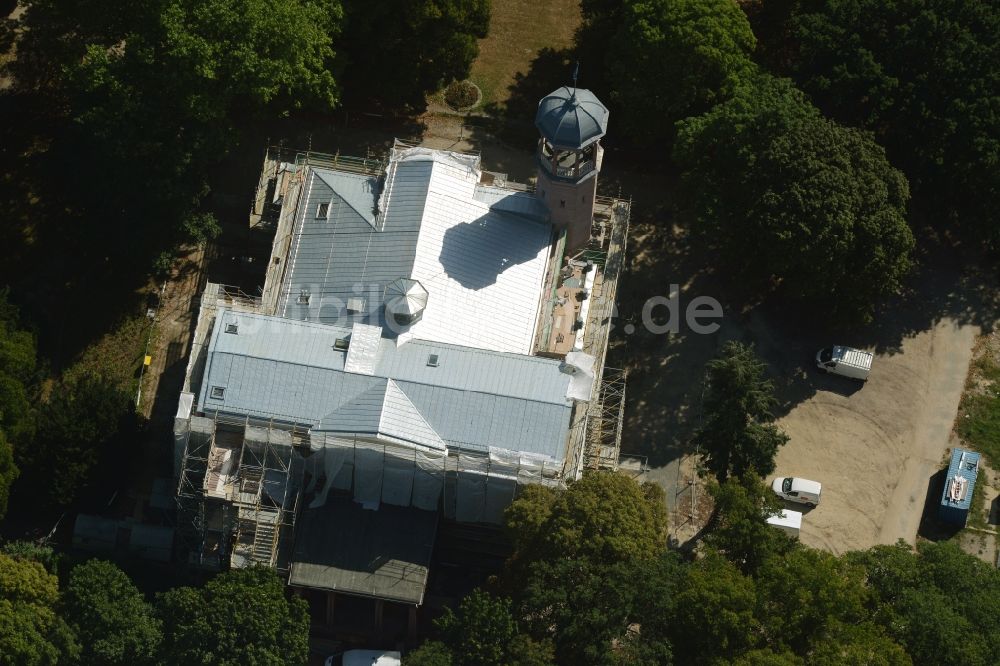 Berlin von oben - Bauarbeiten im Rahmen der IGA 2017 am Schloss Biesdorf im Bezirk Marzahn-Hellersdorf in Berlin