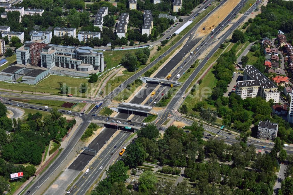 Luftbild Warschau - Bauarbeiten an der Schnellstraße S8 (E67) im Bezirk Wola in Warschau in Polen