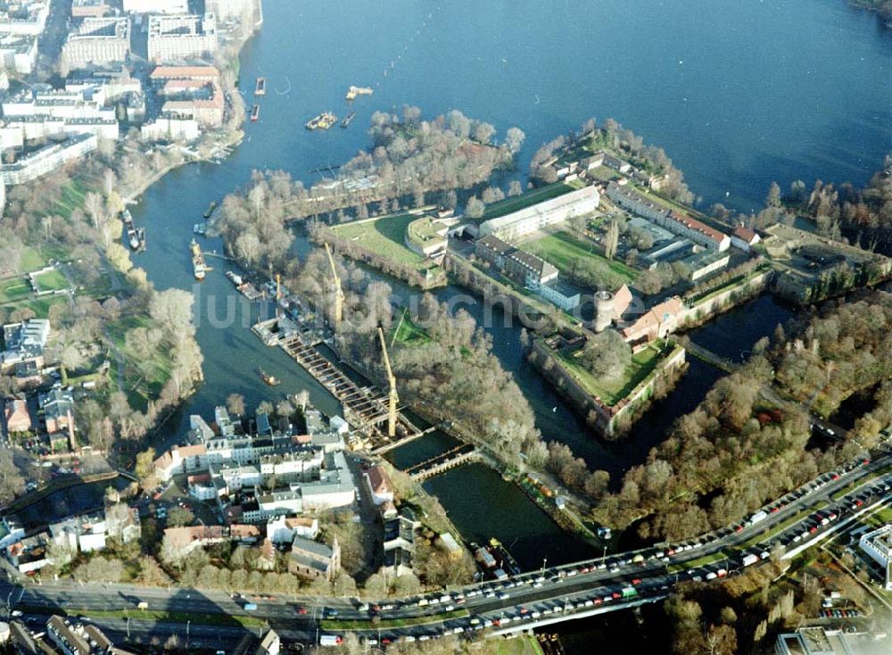 Luftaufnahme Berlin - Spandau - Bauarbeiten an der Zitadelle Spandau.