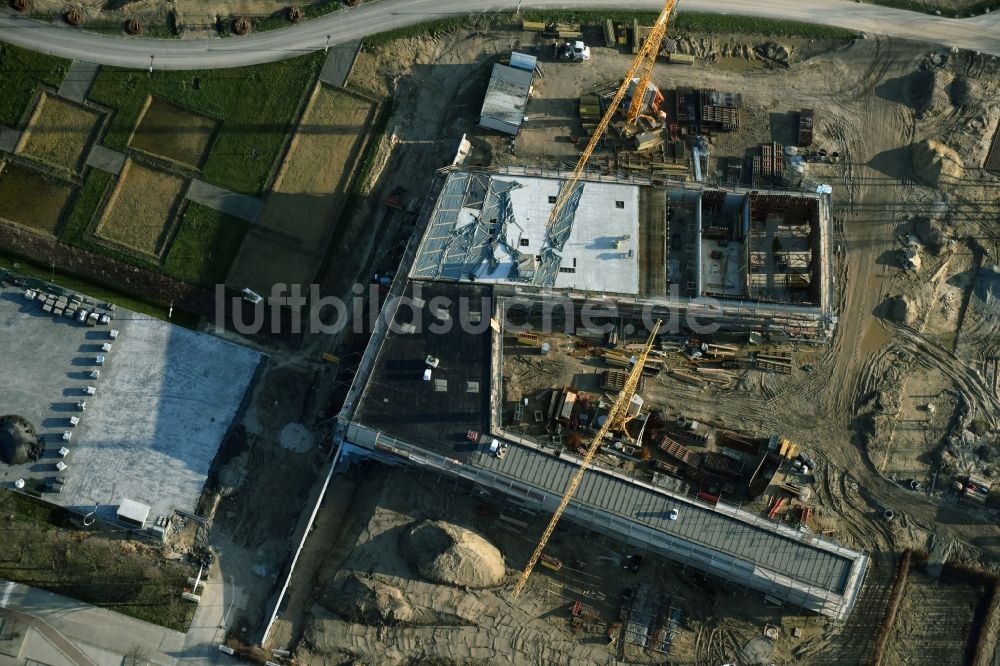 Berlin aus der Vogelperspektive: Bauarbeiten zum Besucherzentrum am Eingang des Geländes der IGA 2017 im Bezirk Marzahn-Hellersdorf in Berlin