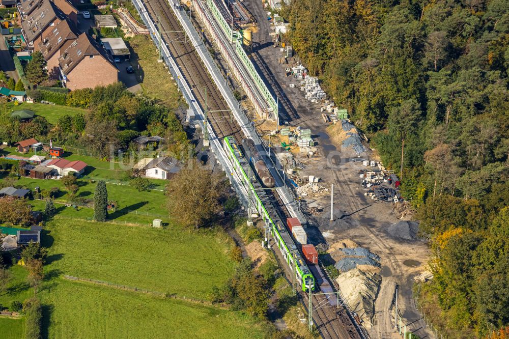 Luftaufnahme Voerde (Niederrhein) - Bauarbeiten zum Neubau von Bahnsteigen am Bahnhof in Voerde (Niederrhein) im Bundesland Nordrhein-Westfalen, Deutschland