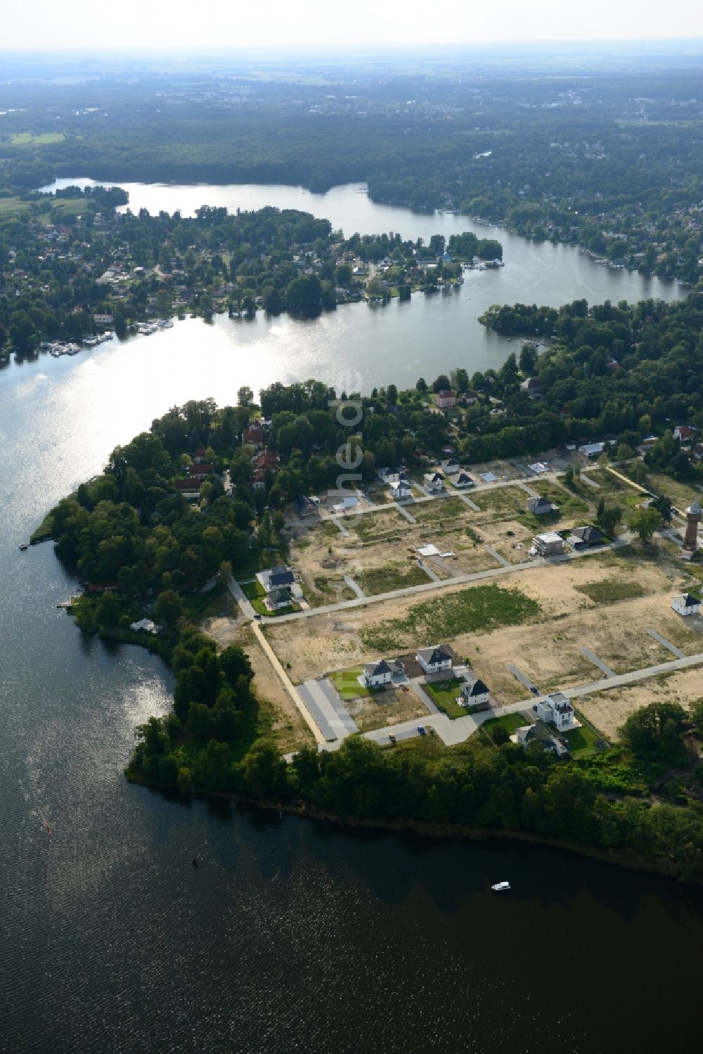 Königs Wusterhausen von oben - Baufeld des künftigen Wohngebietes Königsufer am Ufer des Zernsee am Wustroweg in Königs Wusterhausen im Bundesland Brandenburg