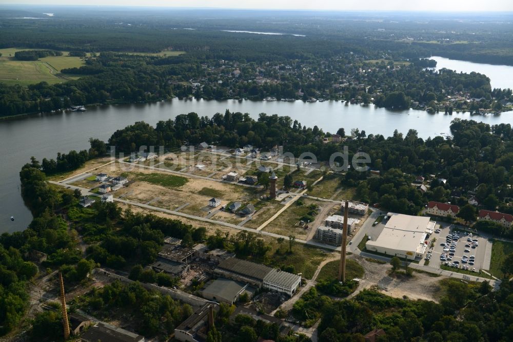 Luftaufnahme Königs Wusterhausen - Baufeld des künftigen Wohngebietes Königsufer am Ufer des Zernsee am Wustroweg in Königs Wusterhausen im Bundesland Brandenburg