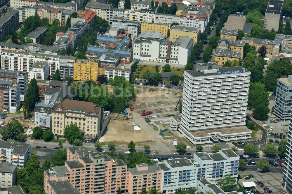 Luftaufnahme Berlin - Baufeldberäumung für Neubau Deutsche Bank Campus an der Otto.Suhr-Alle im Stadtteil Charlottenburg von Berlin