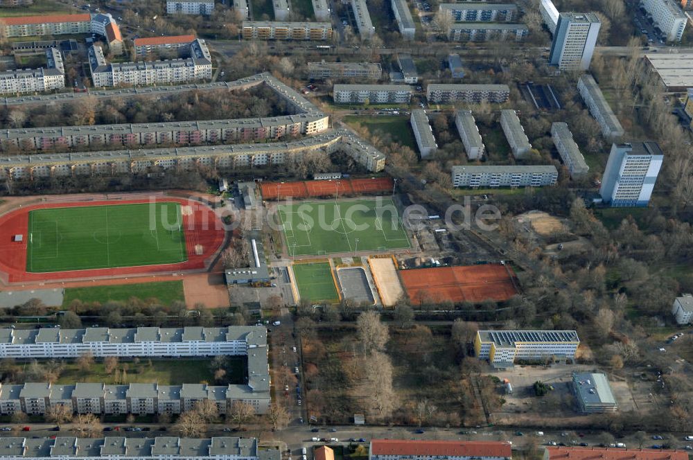 Berlin aus der Vogelperspektive: Baufläche des geplanten Wohnneubauviertels Friedrichsfelder Stadtgärten in Berlin-Lichtenberg