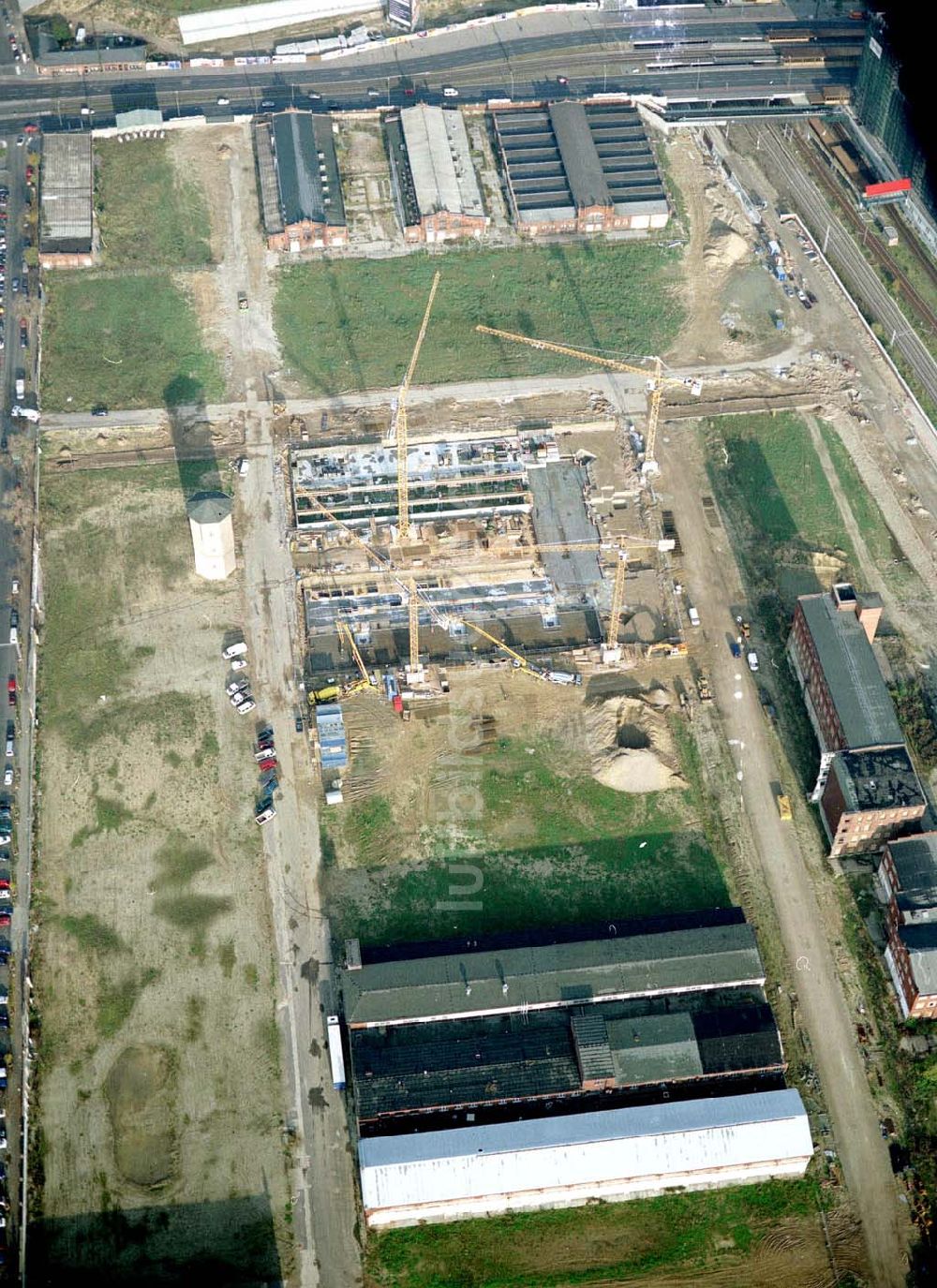 Luftaufnahme Berlin - Lichtenberg - Baufortschritt auf dem Areal der ehemaligen Berliner Schlachthöfe an der Landsberger Allee / Storkower Straße in Berlin - Lichtenberg