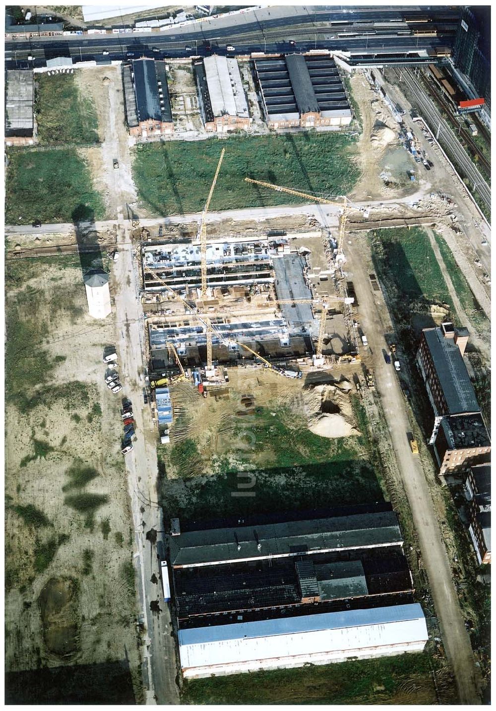 Berlin - Lichtenberg von oben - Baufortschritt auf dem Areal der ehemaligen Berliner Schlachthöfe an der Landsberger Allee / Storkower Straße in Berlin - Lichtenberg