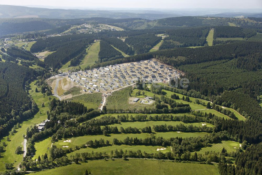 Winterberg von oben - Baugebiet Landal Ferienpark in Winterbeg, Nordrhein-Westfalen