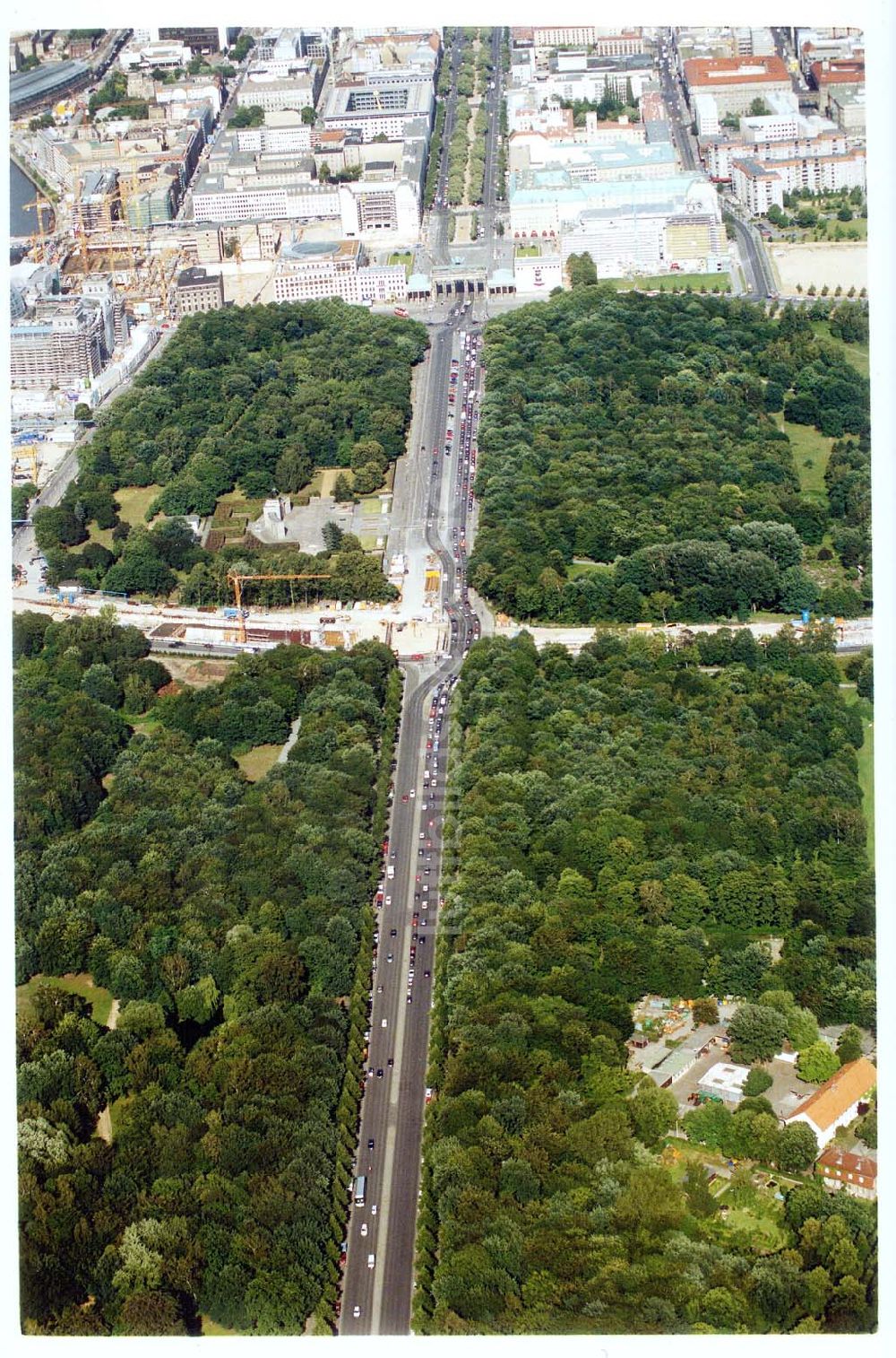 Luftbild Berlin-Tiergarten - Baugeschehen am Berliner Tiergarten.