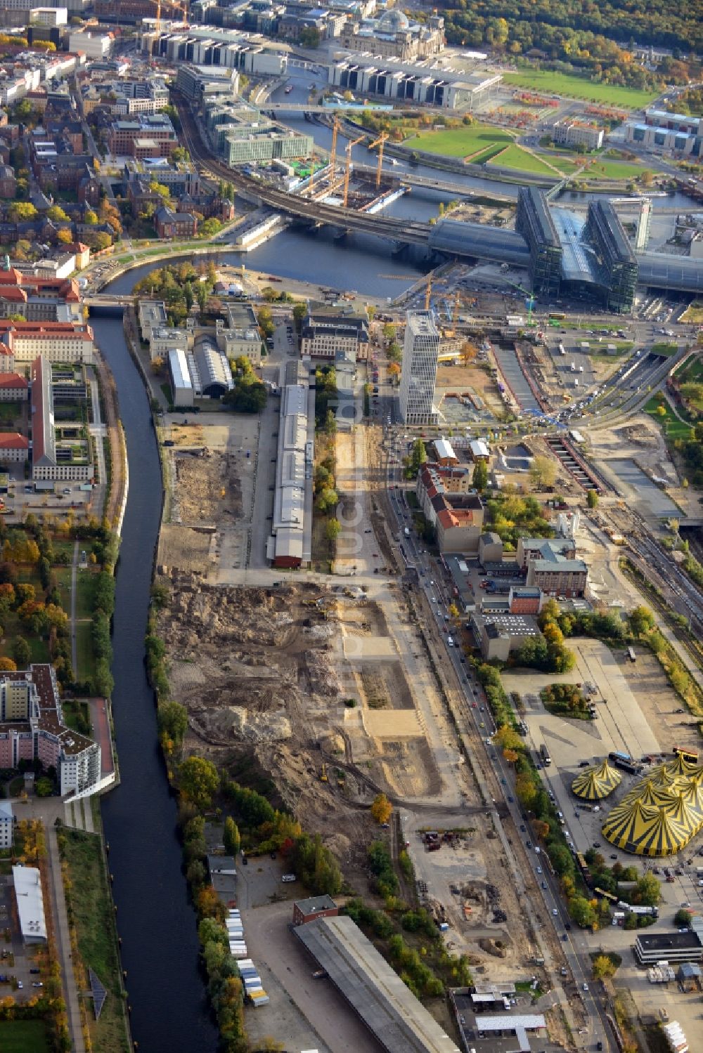 Berlin von oben - Baugeschehen auf dem Entwicklungsgebiet Europacity an der Heidestraße nahe dem Hauptbahnhof im Ortsteil Moabit in Berlin - Mitte