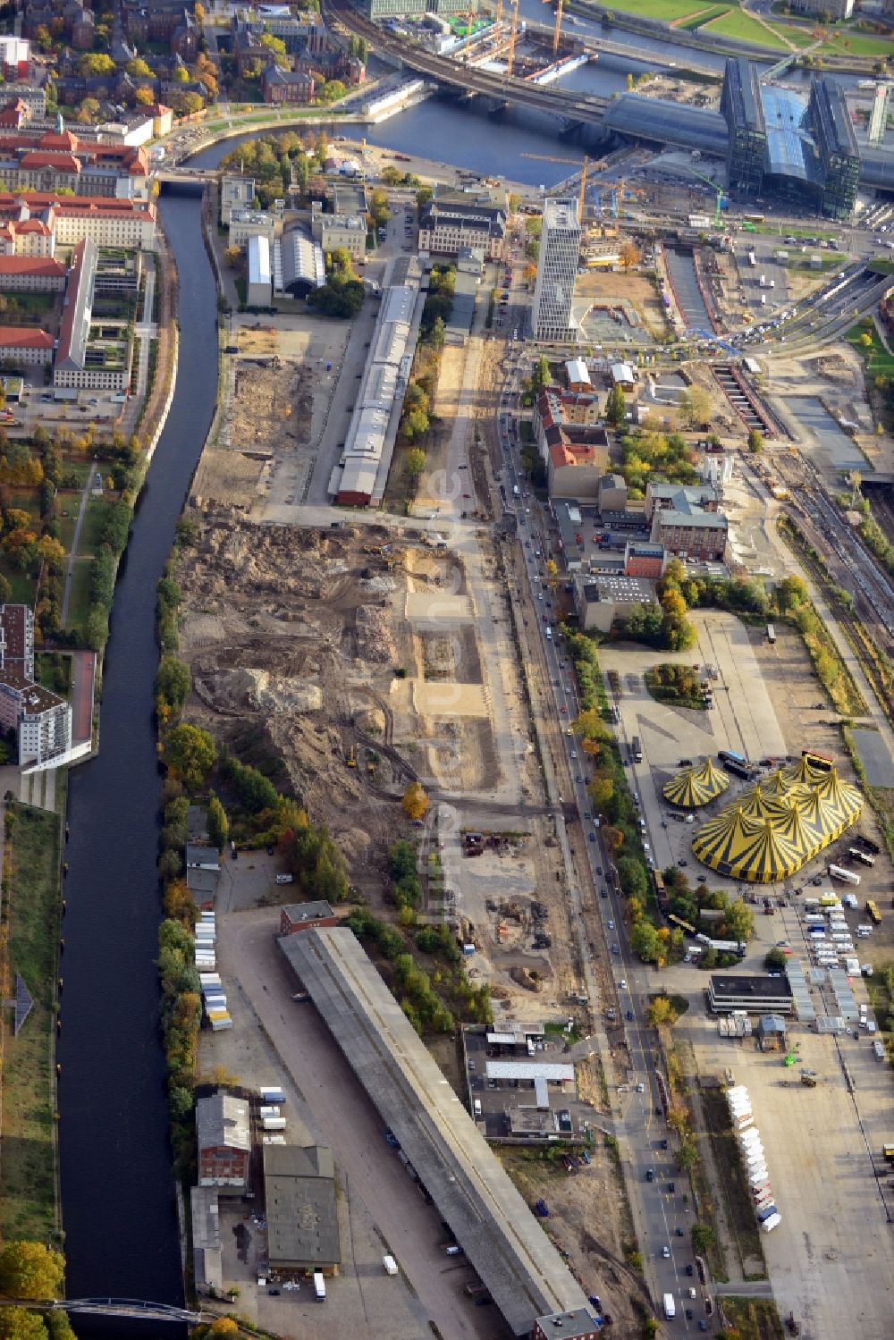 Berlin aus der Vogelperspektive: Baugeschehen auf dem Entwicklungsgebiet Europacity an der Heidestraße nahe dem Hauptbahnhof im Ortsteil Moabit in Berlin - Mitte