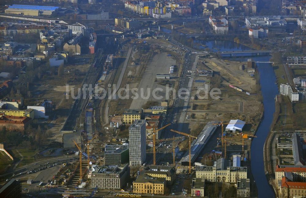 Luftaufnahme Berlin Moabit - Baugeschehen auf dem Entwicklungsgebiet Europacity an der Heidestraße am Spreeufer im Ortsteil Moabit in Berlin