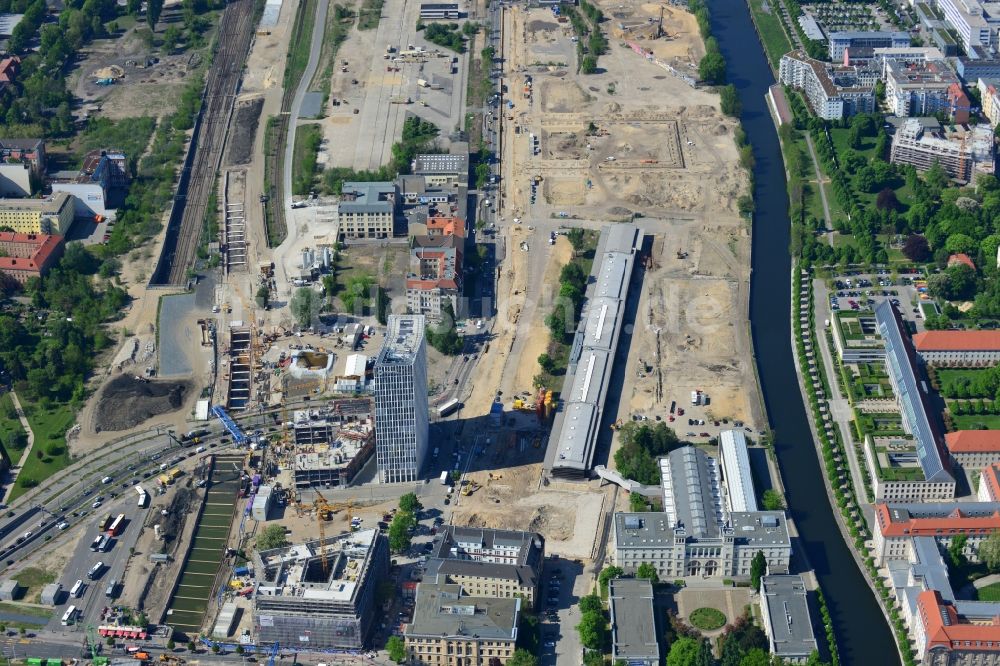 Berlin von oben - Baugeschehen auf dem Entwicklungsgebiet Europacity an der Heidestraße am Spreeufer im Ortsteil Moabit in Berlin - Mitte