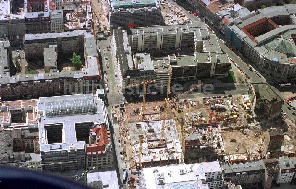 Luftbild Berlin - Baugeschehen Friedrichstraße / Ecke Leipziger Straße