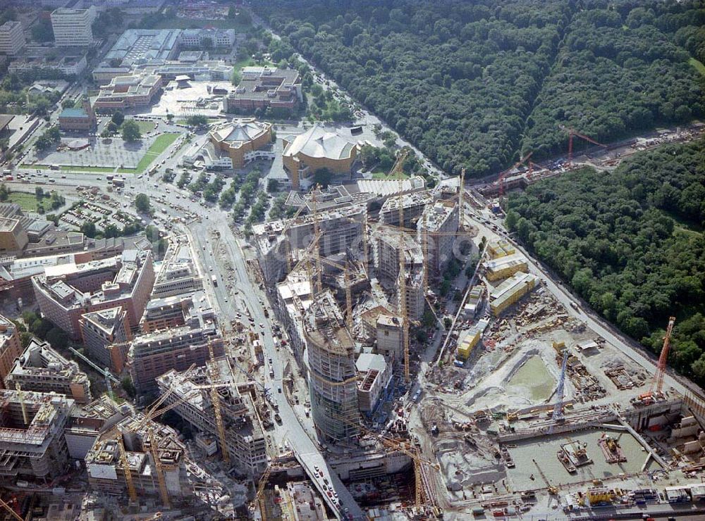 Luftbild Berlin - Tiergarten - Baugeschehen am Sony-Center auf dem Potsdamer Platz in Berlin-Tiergarten.