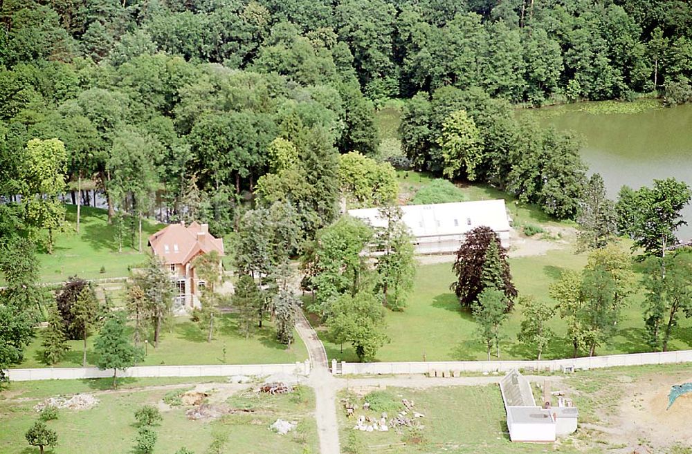 Eggersdorf / Brandenburg von oben - Baugrundstück am See südwestlich des Flugplatzes Eggersdorf