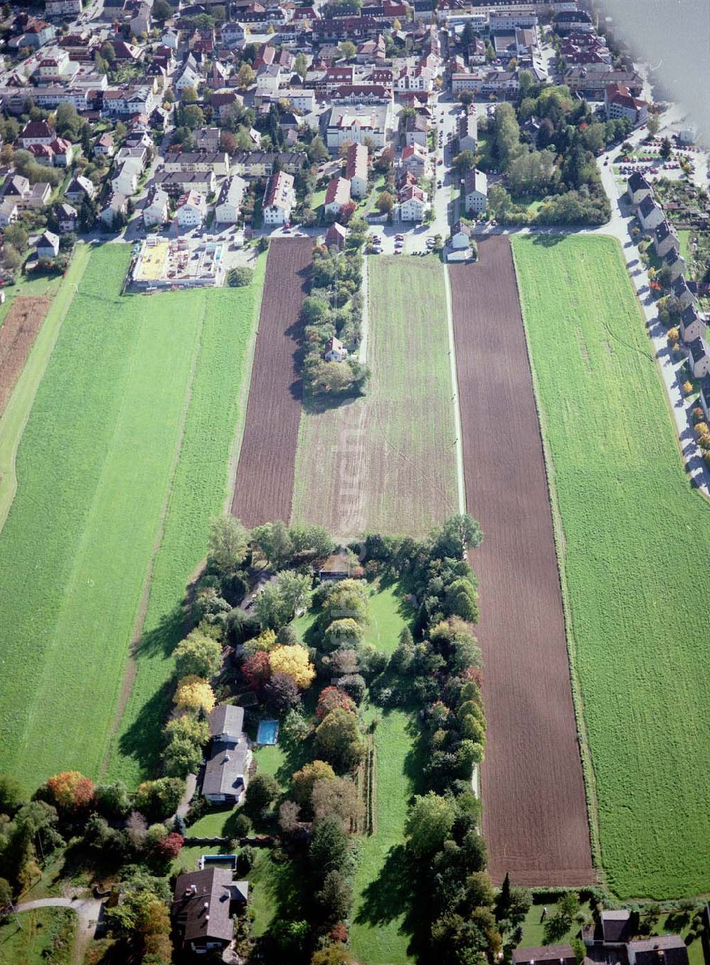 Freilassing / Bayern aus der Vogelperspektive: Baugrundstück Sonnenfeld der Unternehmensgruppe MAX AICHER in Freilassing.