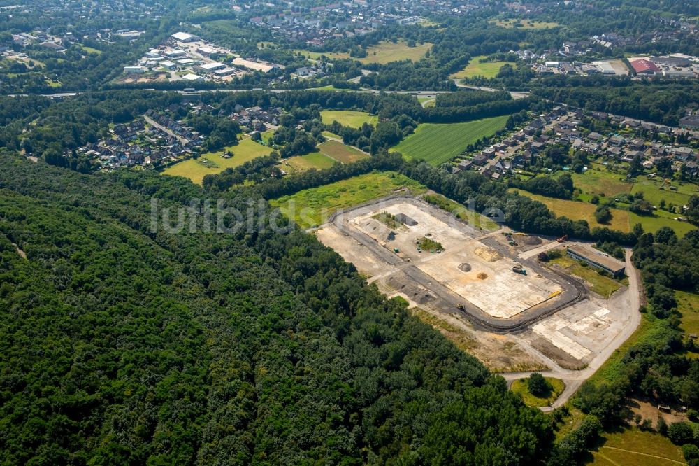 Luftaufnahme Oberhausen - Bauland- Brache am Fuße der Halde Haniel am Venngraben in Oberhausen im Bundesland Nordrhein-Westfalen