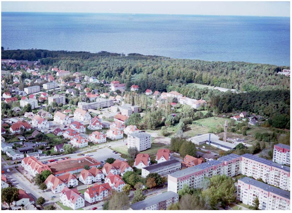 Graal-Müritz / Mecklenburg Vorpommern aus der Vogelperspektive: Bauland Eselswiese der HAWO KG in Graal - Müritz Mecklenburg Vorpommern / 27.09.02