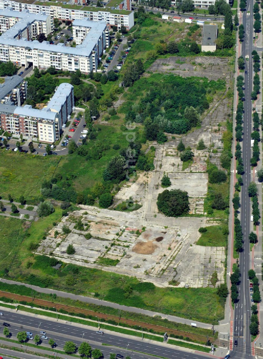 Luftbild Berlin - Bauland an der Ferdinand-Schultze-Straße in Berlin-Hohenschönhausen