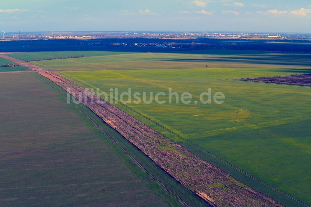 Luftbild Meilendorf - Bauland des künftigen Straßenverlauf der B6n in Meilendorf im Bundesland Sachsen-Anhalt, Deutschland