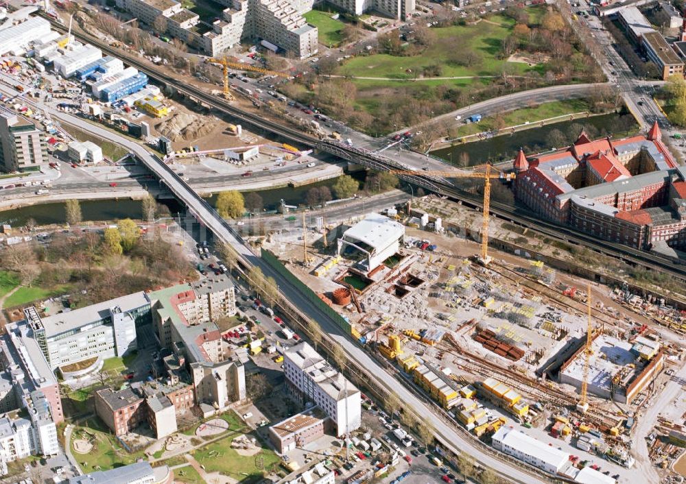 Berlin - Kreuzberg von oben - Baulogistikzentrum am Potsdamer Platz.