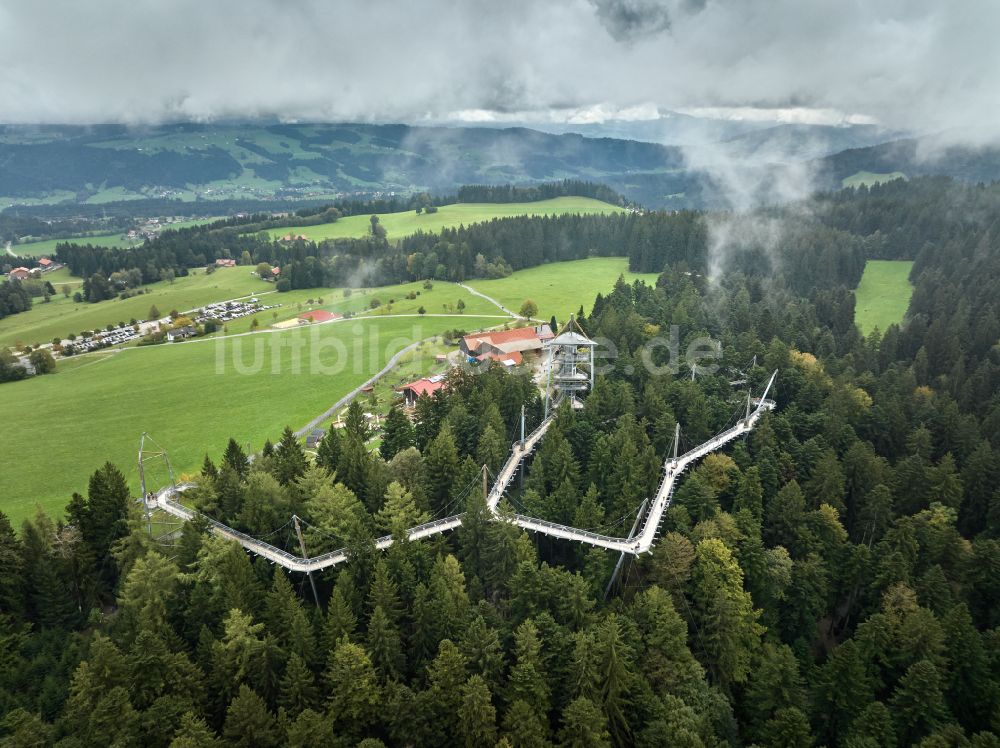 Scheidegg aus der Vogelperspektive: Baumwipfelpfad in Scheidegg im Bundesland Bayern, Deutschland