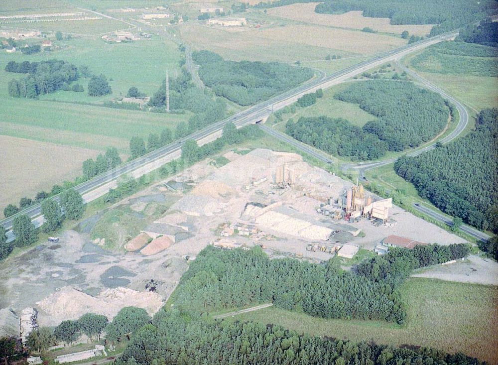 bei Wittstock / MV von oben - Bausstoffmischwerk der VBU am Autobahnkreuz Wittstock.